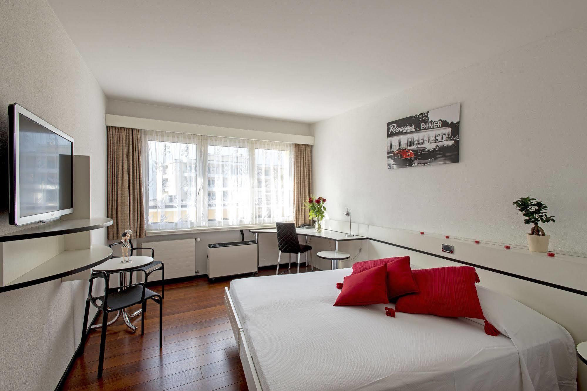 Hotel Vezia Lugano Bagian luar foto