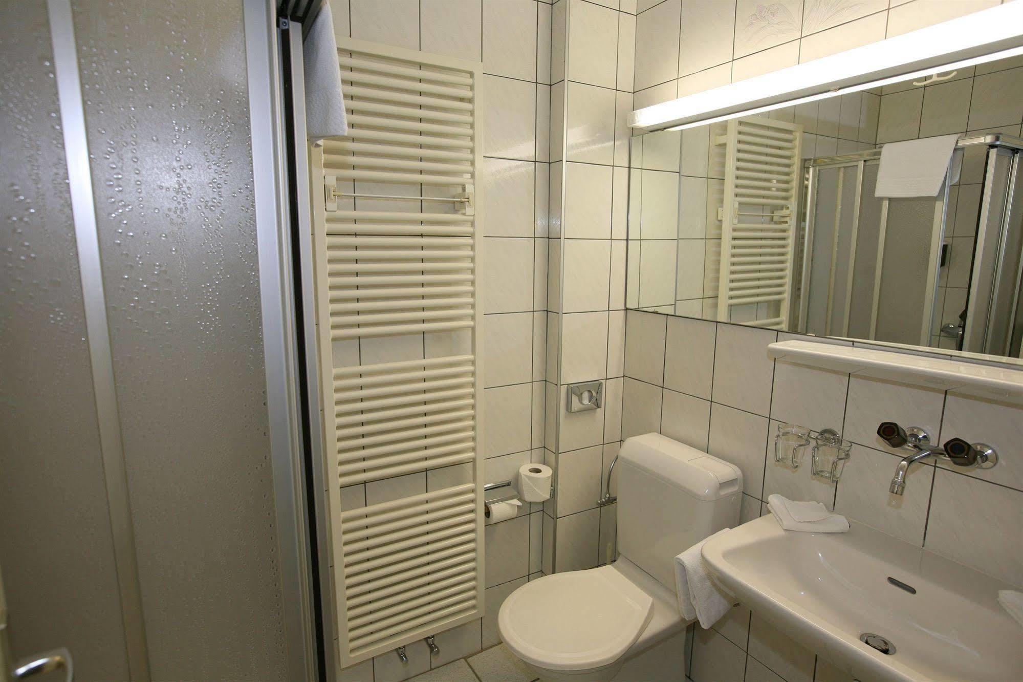 Hotel Vezia Lugano Bagian luar foto